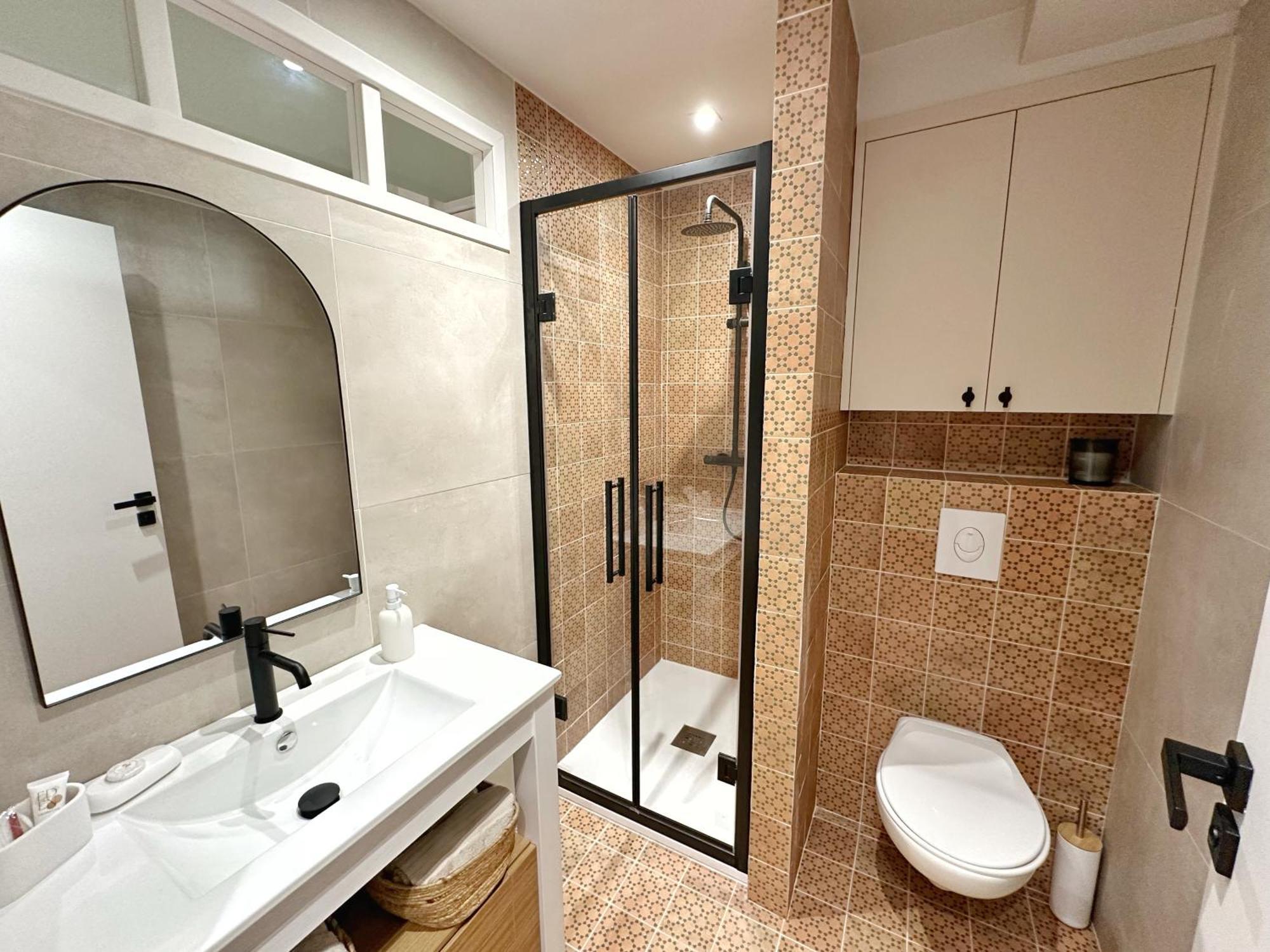 La Maison Cavet 5 Appartements De Standing Au Coeur Du Village Sanary-sur-Mer Bagian luar foto