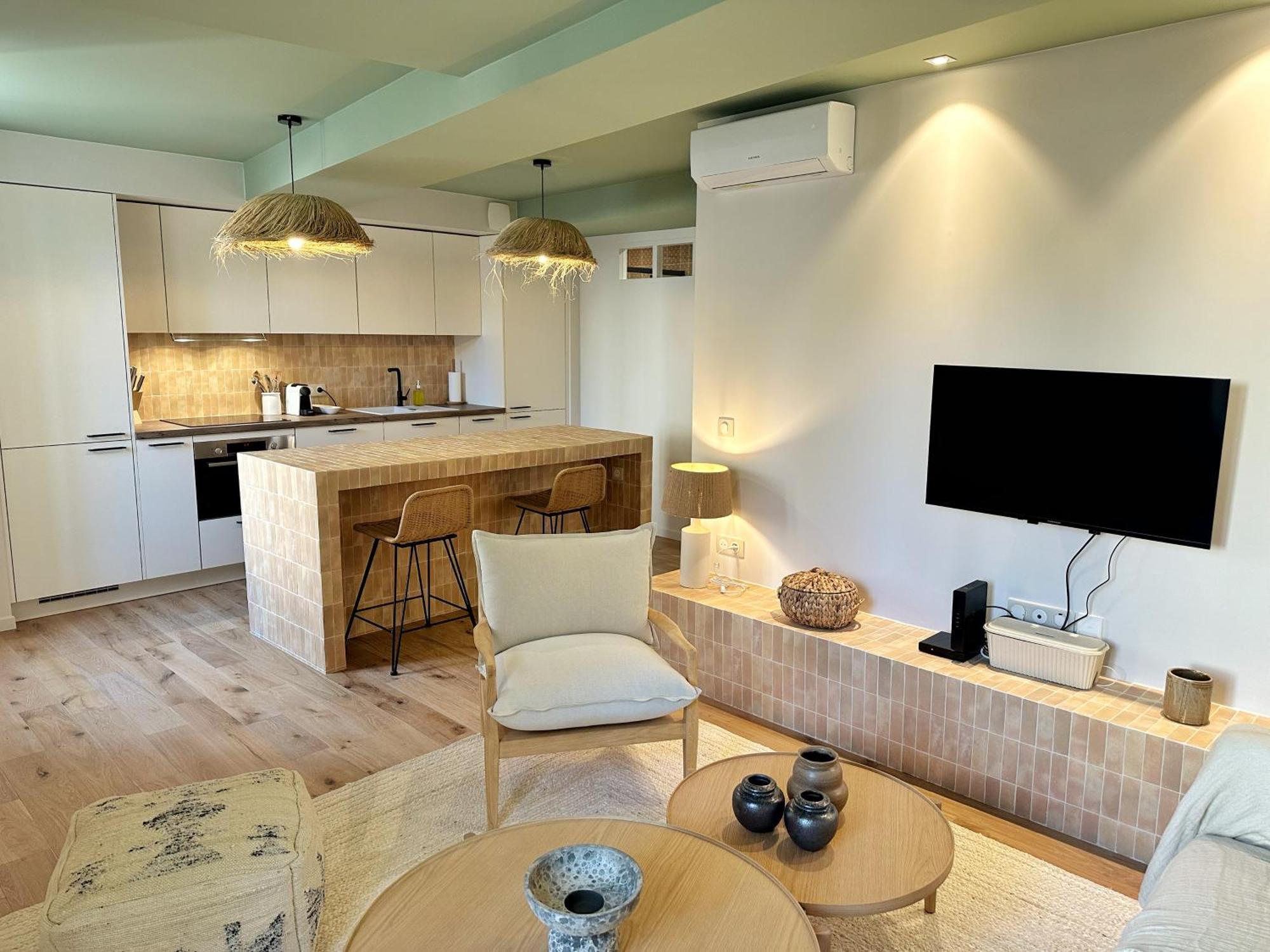 La Maison Cavet 5 Appartements De Standing Au Coeur Du Village Sanary-sur-Mer Bagian luar foto